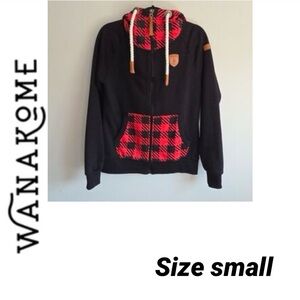 Wanakome zip up hoodie - size small